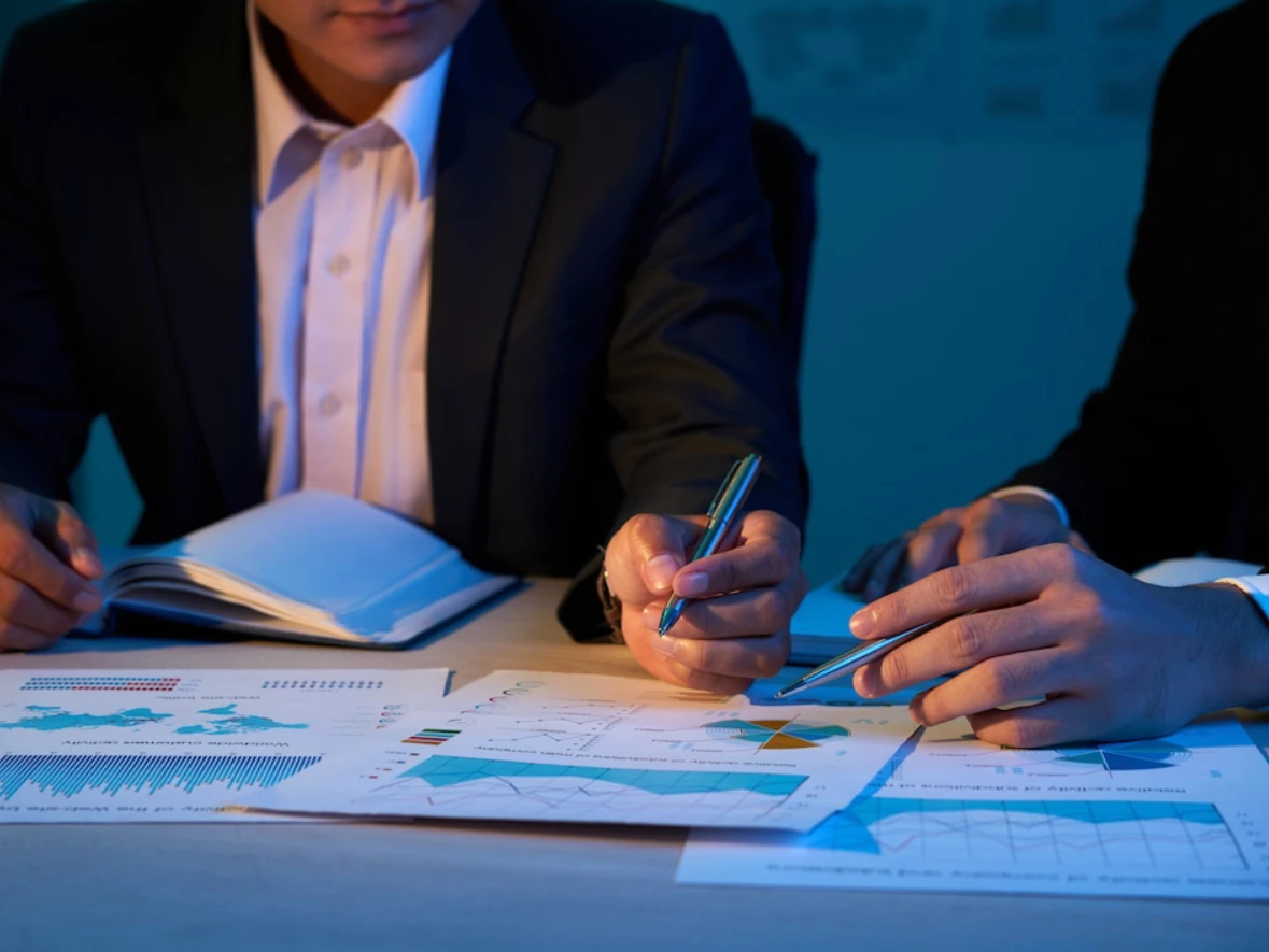 Ultimate Guide to Business Management Courses & Programs