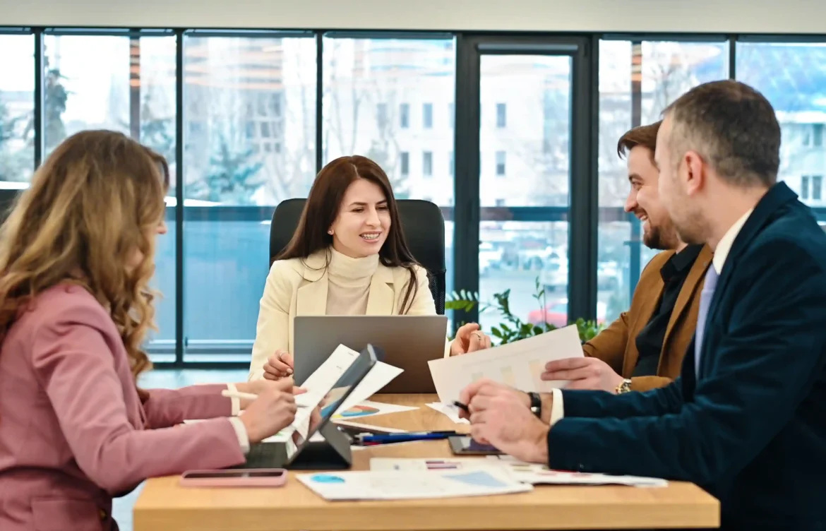 Career Options in Finance, Marketing, HR & Operations After Business Management